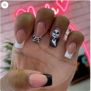 𝑷𝒓𝒆𝒕𝒕𝒚 𝑰𝒏𝒅𝒊𝒗𝒊𝒅𝒖𝒂𝒍𝒔 Press on Nails, OS